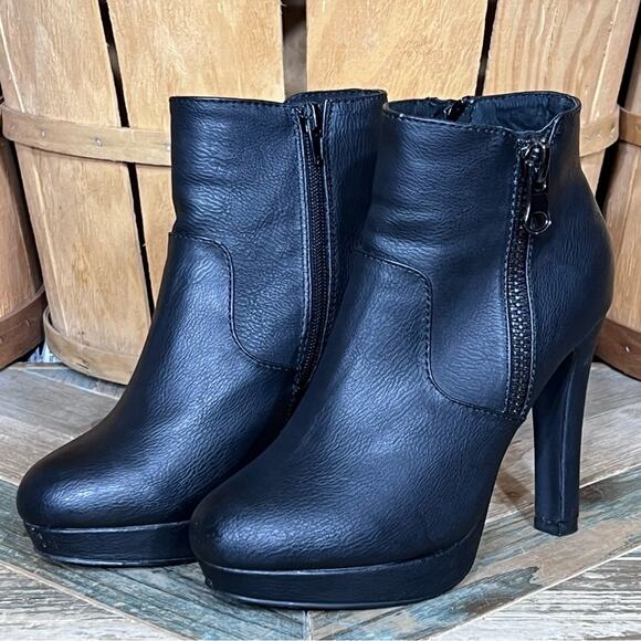 Aldo Gillum Black Leather Zip-Up Heeled Platform Ankle Boots Booties Womens 6.5 - Picture 3 of 13